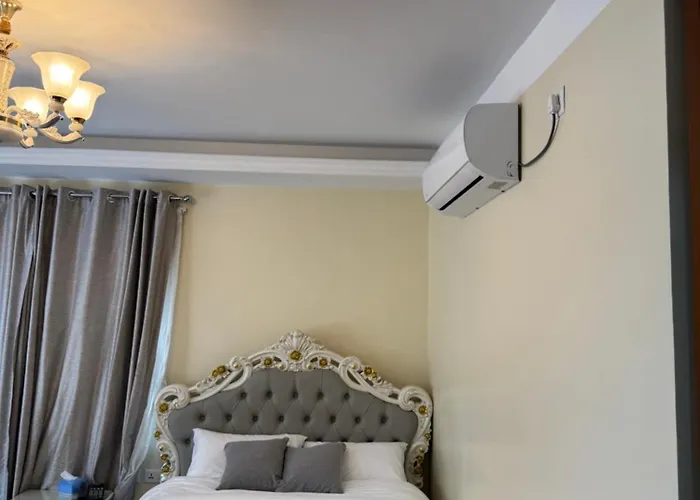Tashi Tagay & Hotel Kathmandu