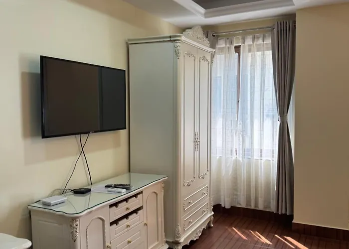 Tashi Tagay & Hotel