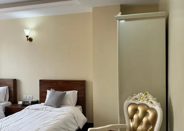 Hotel Tashi Tagay &